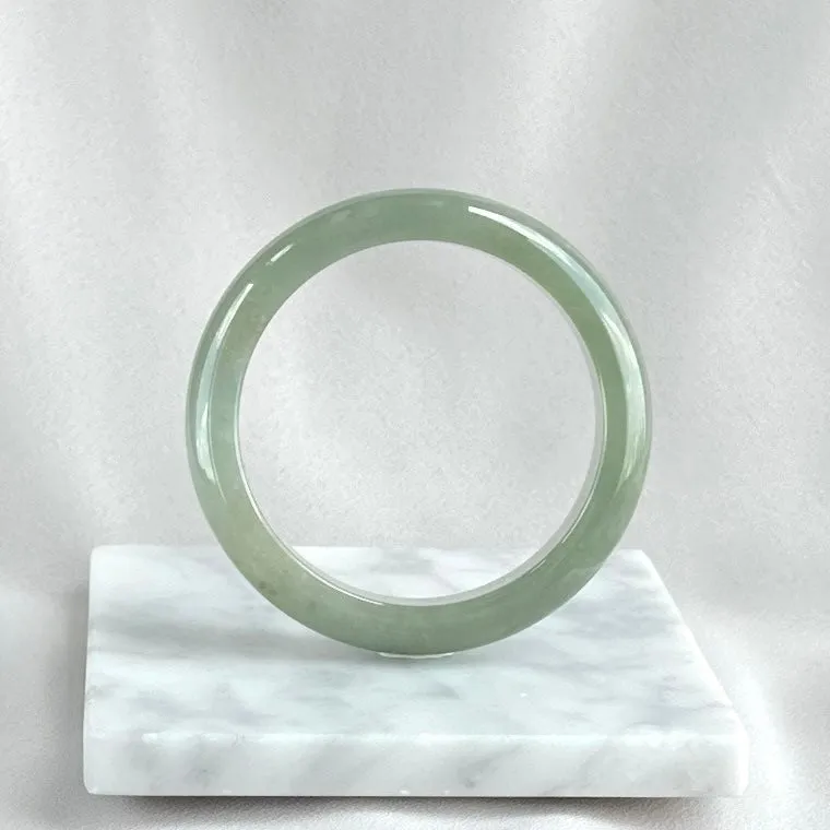 101157 57.5mm Olive Green Furong Base Jadeite Bangle