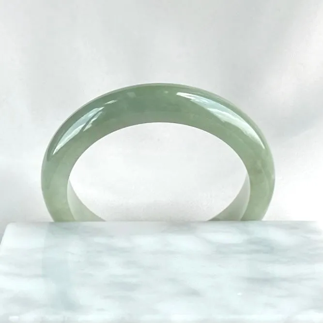 101157 57.5mm Olive Green Furong Base Jadeite Bangle