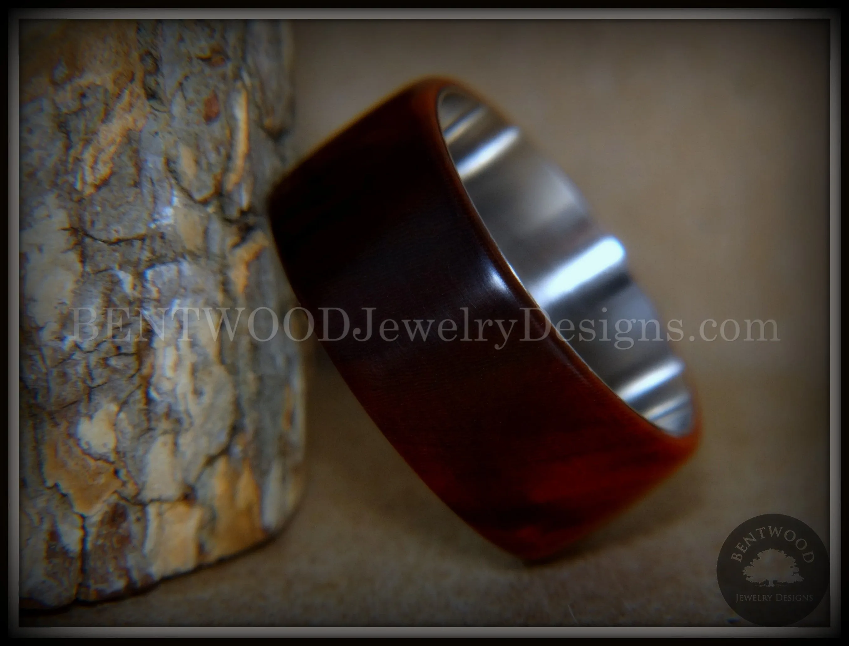 Bentwood Ring - "Crimson" Sandalwood Surgical Steel Core Comfort Fit