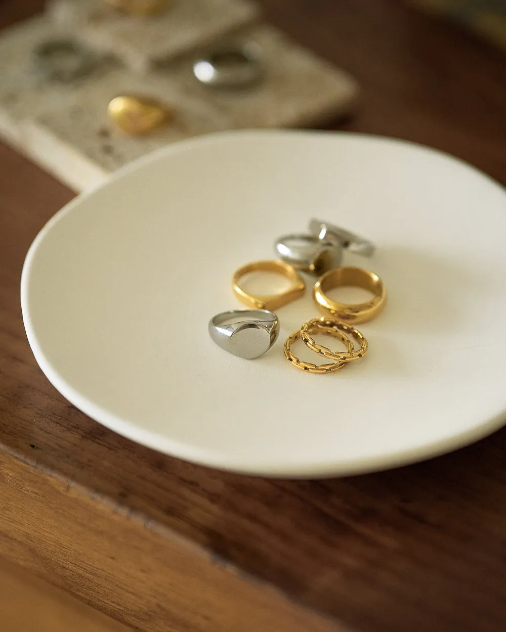 CIRCLE Signet Ring in Silver
