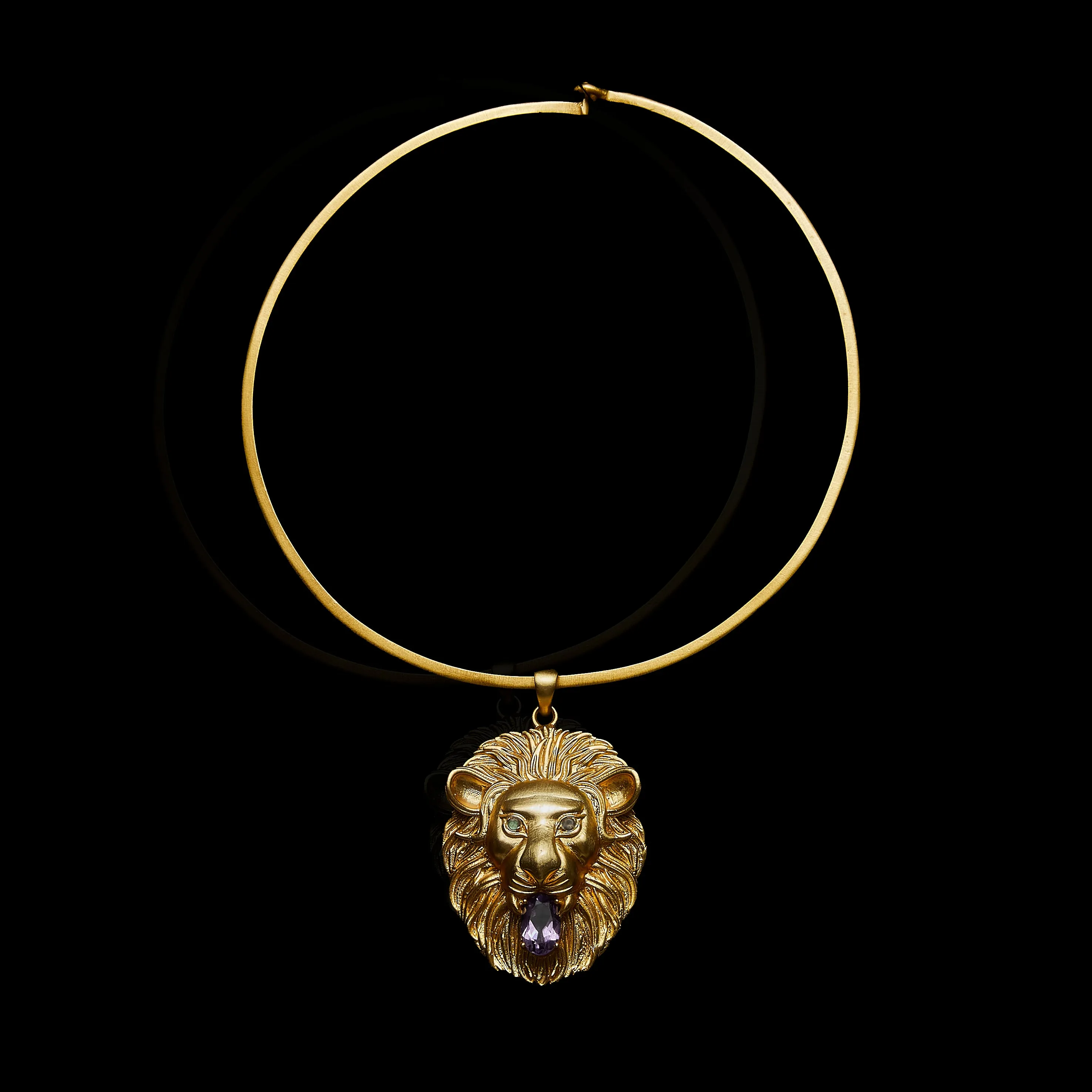 Merlion Necklace
