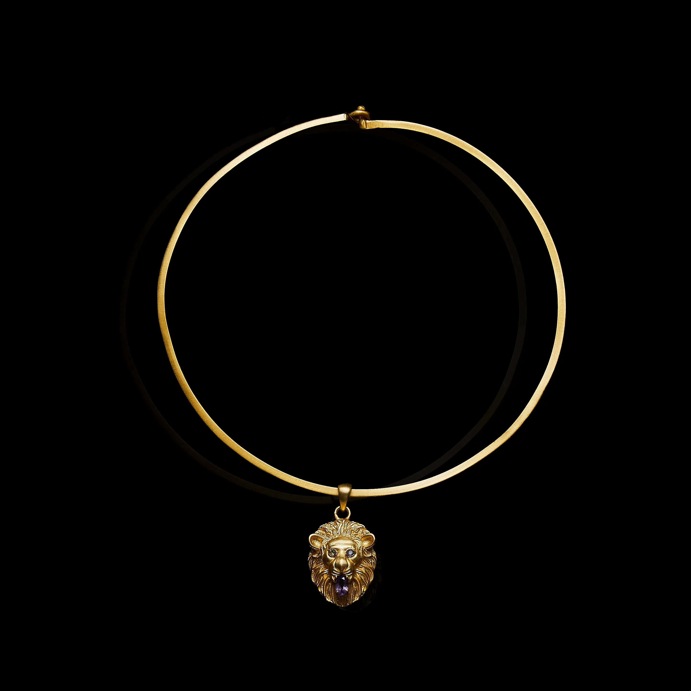 Merlion Necklace
