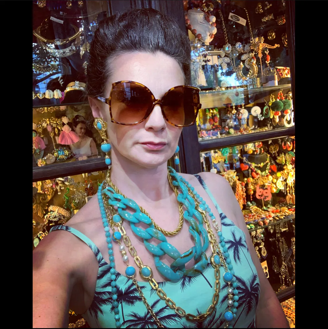 Turquoise Acrylic Chain Necklace